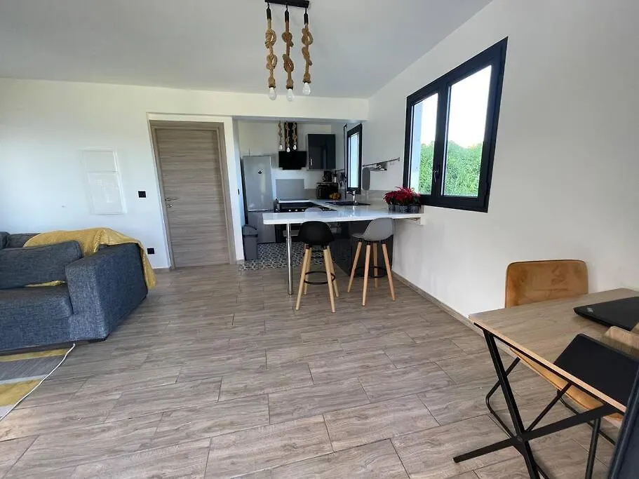 Monetoile Charmant Bas De Villa Sainte-Marie Appartement